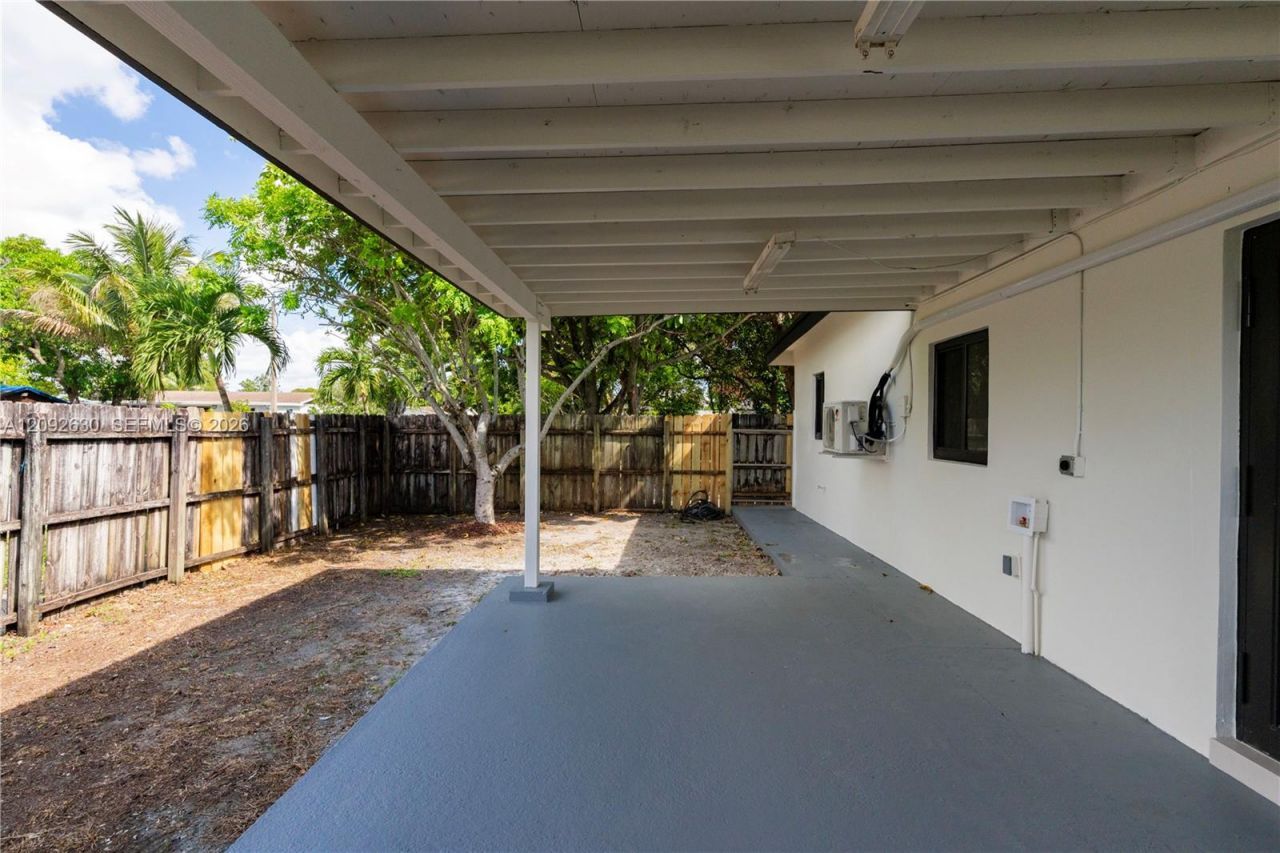 3355 NW 180th St, Miami Gardens, FL 33056 Photo