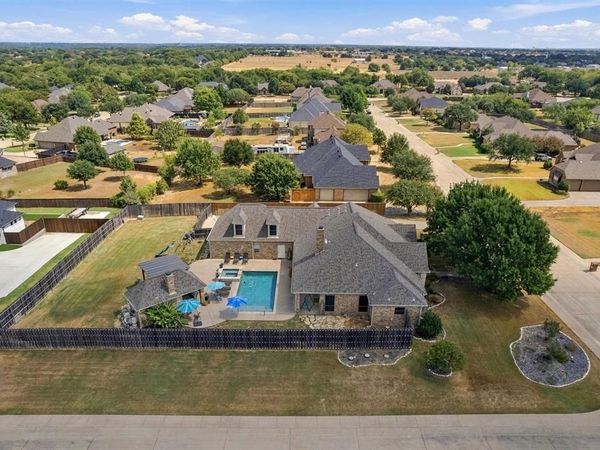7211 Hamilton Drive, Midlothian, TX 76065
