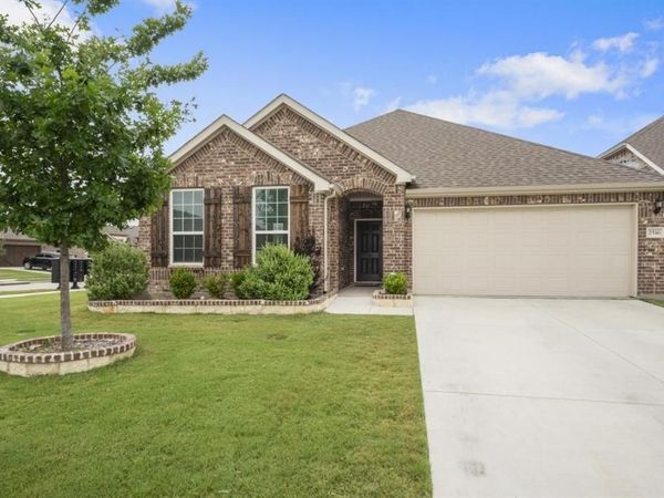 2516 Linwood Drive, Mansfield, TX 76084
