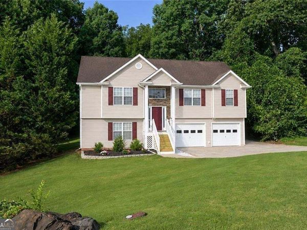 114 Waterbury Lane, Braselton, GA 30517