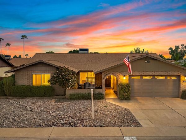 9403 N 50TH Drive, Glendale, AZ 85302