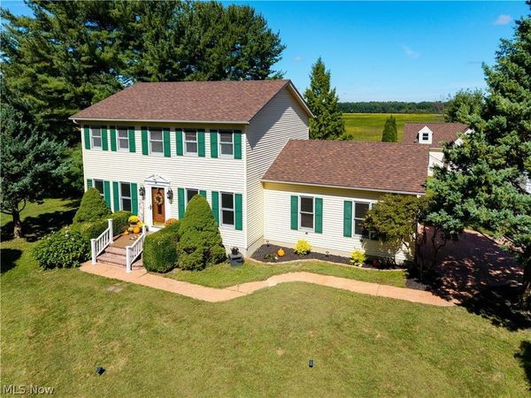 11203 Darrow Road , Vermilion, OH 44089