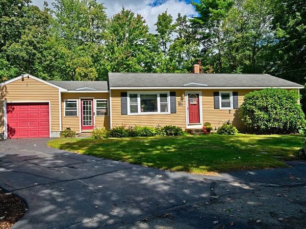 5 Cyr Drive, Hooksett, NH 03106