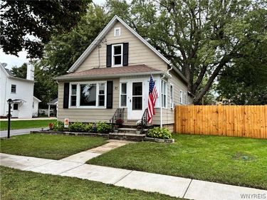 27 Brandel Avenue , Lancaster, NY 14086