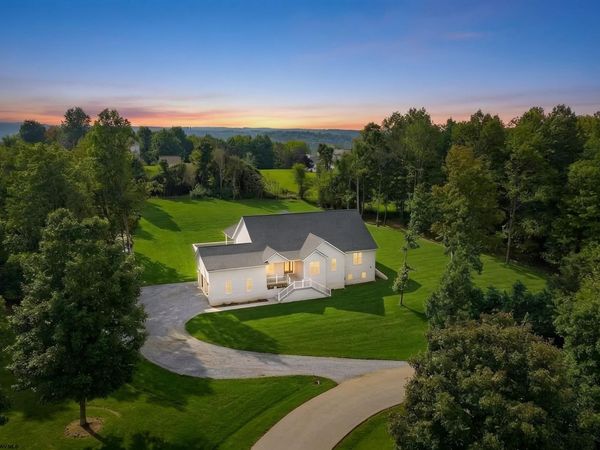 206 Jade Drive, Morgantown, WV 26508