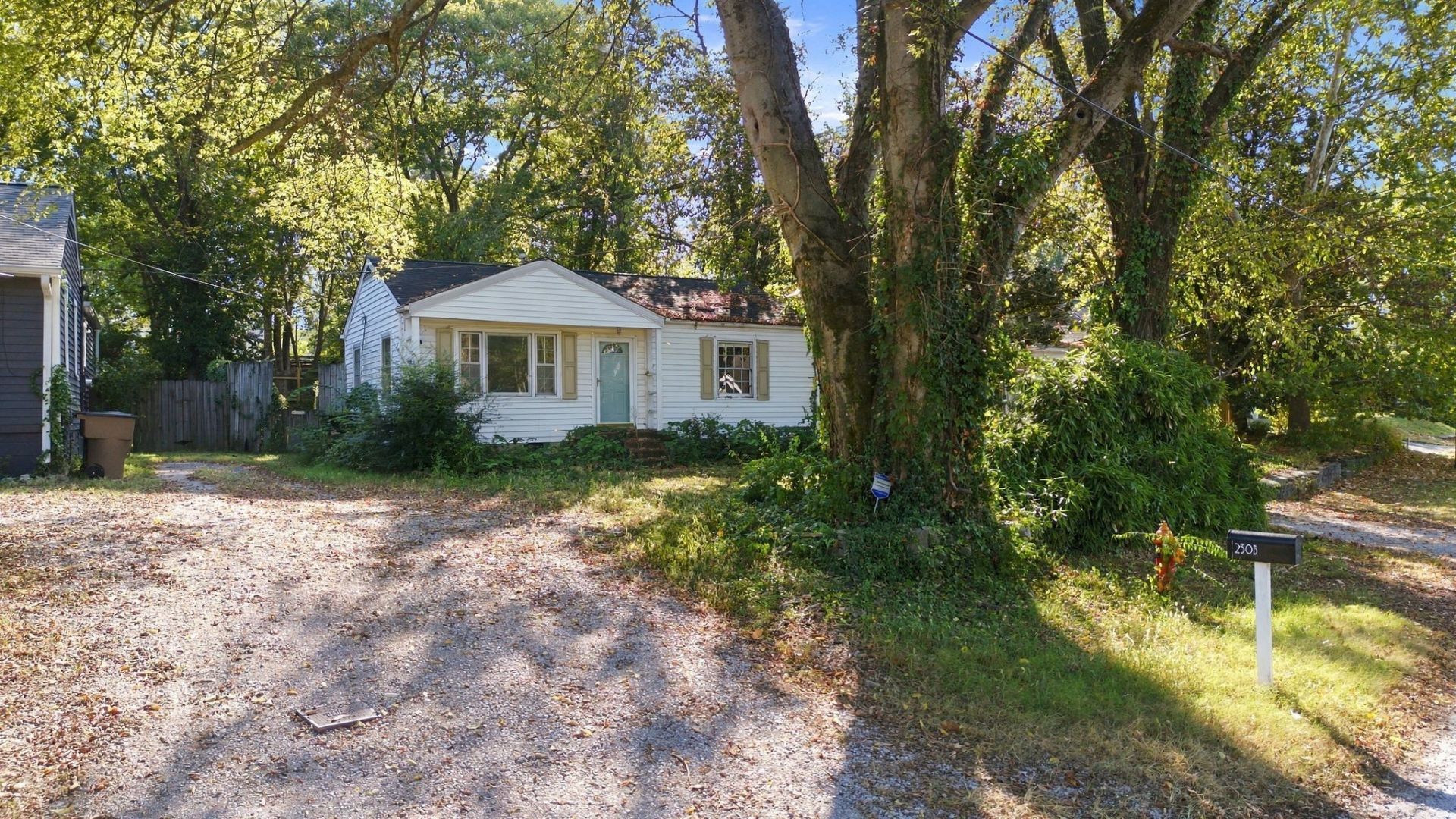 230b 54th Ave N, Nashville, TN 37209 Main Photo