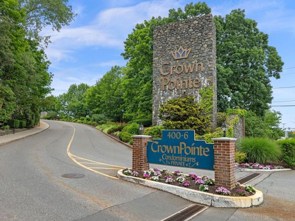 406 Paradise Road, Unit 3H, Swampscott, MA 01907