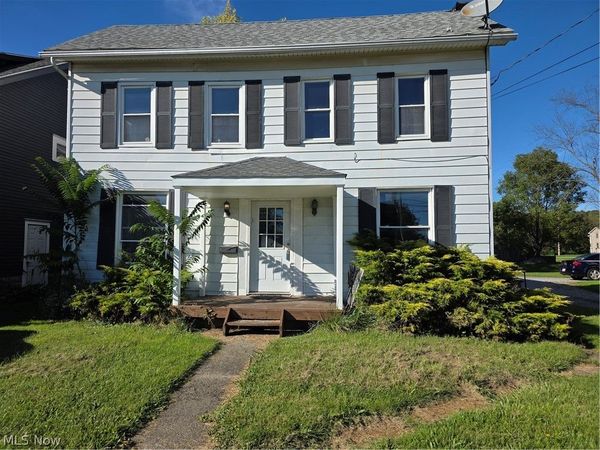 489 Columbia Street , Leetonia, OH 44431