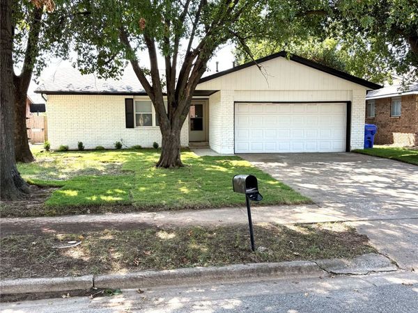 1509 W Vandalia Street , Broken Arrow, OK 74012
