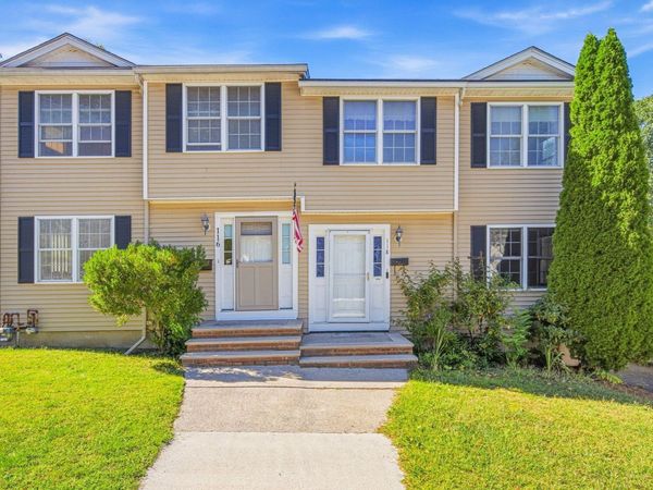 118 Granville Ave, Unit 118, Malden, MA 02148