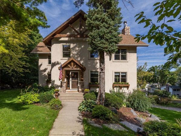 126 Courtland Street , Excelsior, MN 55331