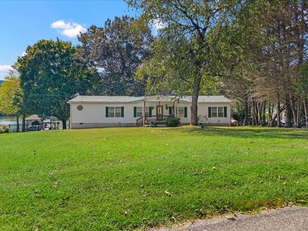 210 Willow Dr, Kingston, TN 37763
