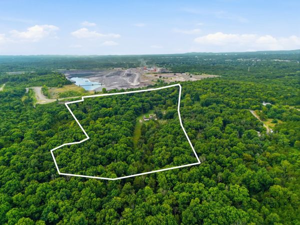 2155 E Pitts Ln , Murfreesboro, TN 37130