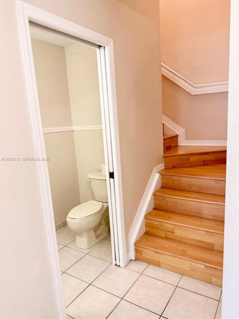 8906 W Flagler St, Unit 216, Miami, FL 33174 Photo
