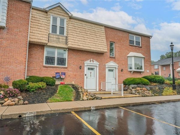 3903 Bowen Road , Unit 52, Lancaster, NY 14086