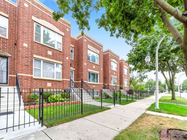 1265 S Saint Louis Avenue , Chicago, IL 60623