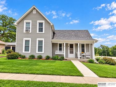 303 S EAST Street, Weeping Water, NE 68463
