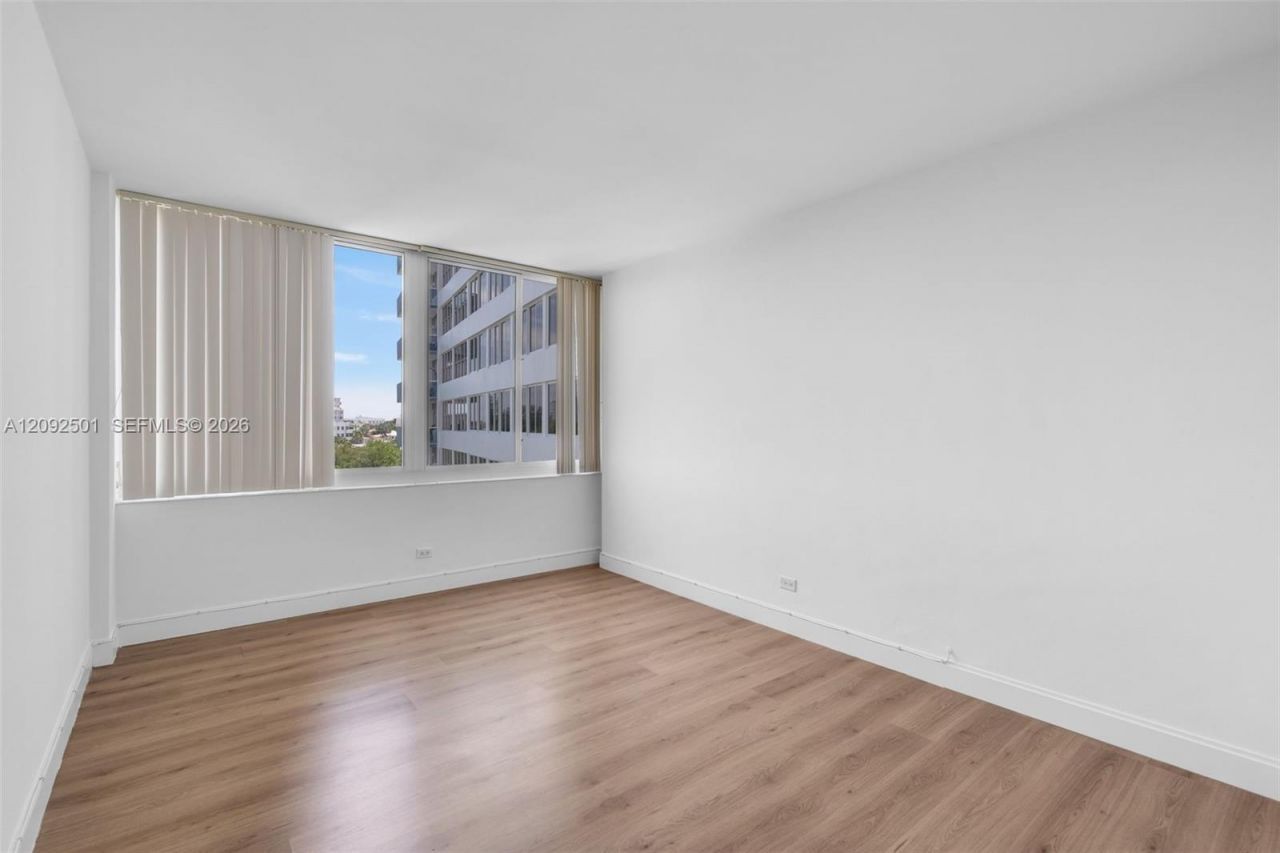 7441 Wayne Ave, Unit 4G, Miami Beach, FL 33141 Photo