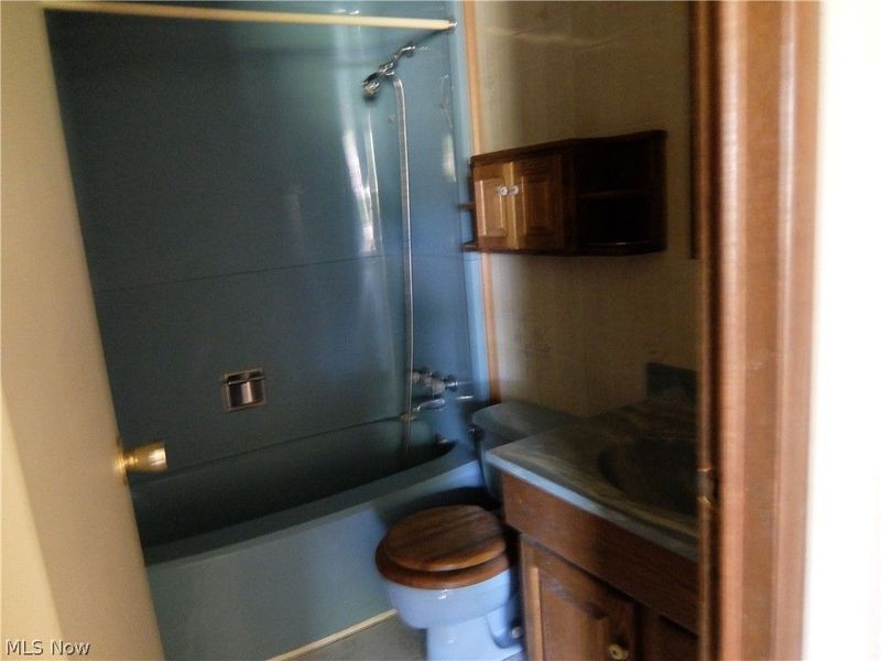 3122 Cadwallader Sonk Road, Cortland, OH 44410 Photo 8