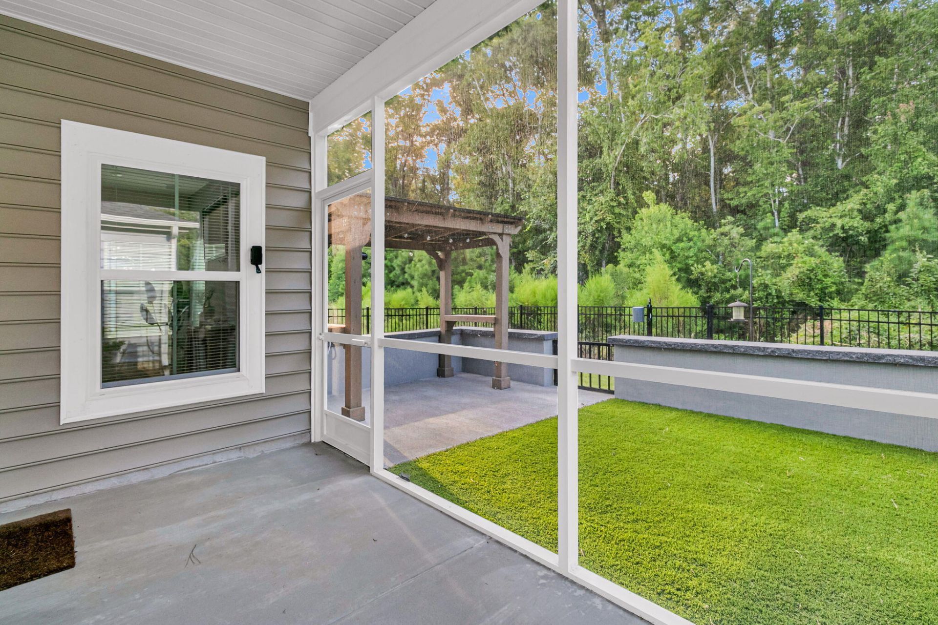 1040 Grace Field Avenue Photo 30