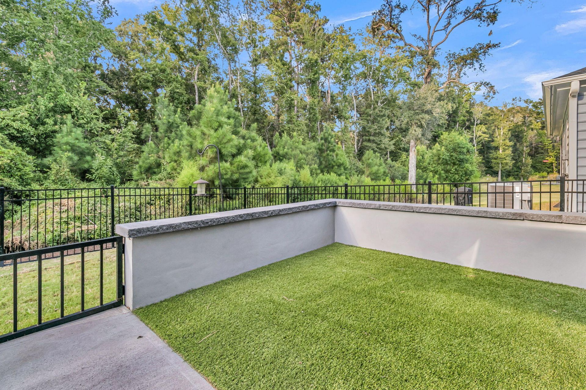 1040 Grace Field Avenue Photo 33
