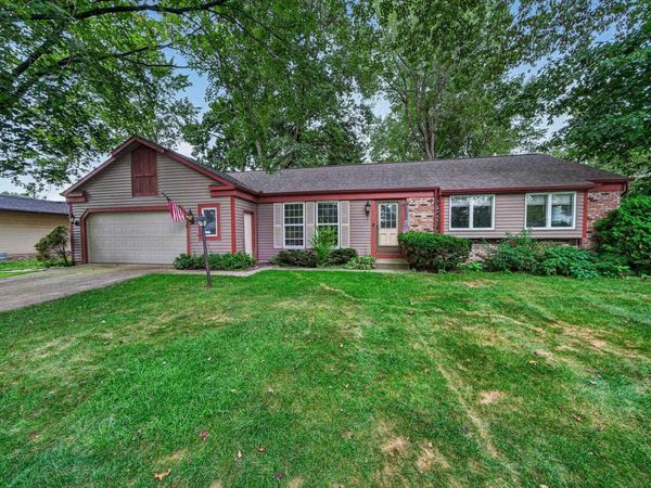 52088 Goldenrod Lane, Granger, IN 46530