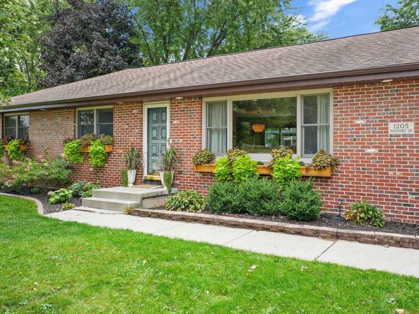 1205 Wexford Drive, Waunakee, WI 53597