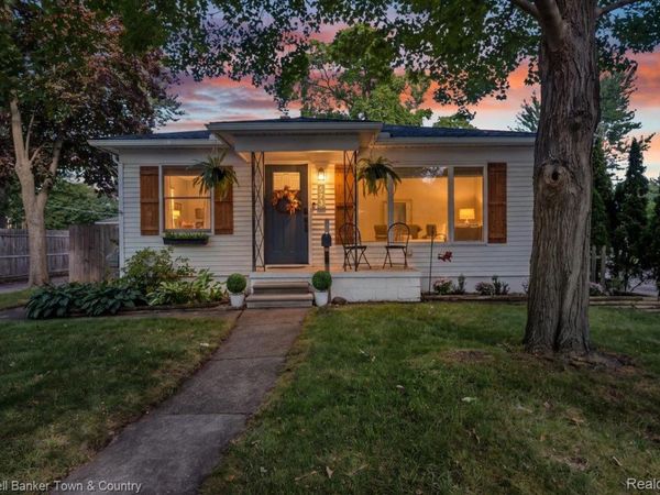 573 Parkland Boulevard , Clawson, Mi 48017