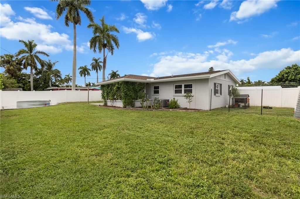 1458 Byron Rd, Fort Myers, FL 33919 Photo