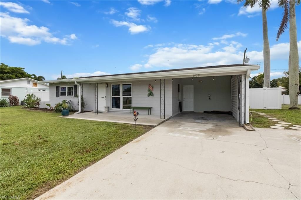 1458 Byron Rd, Fort Myers, FL 33919 Photo