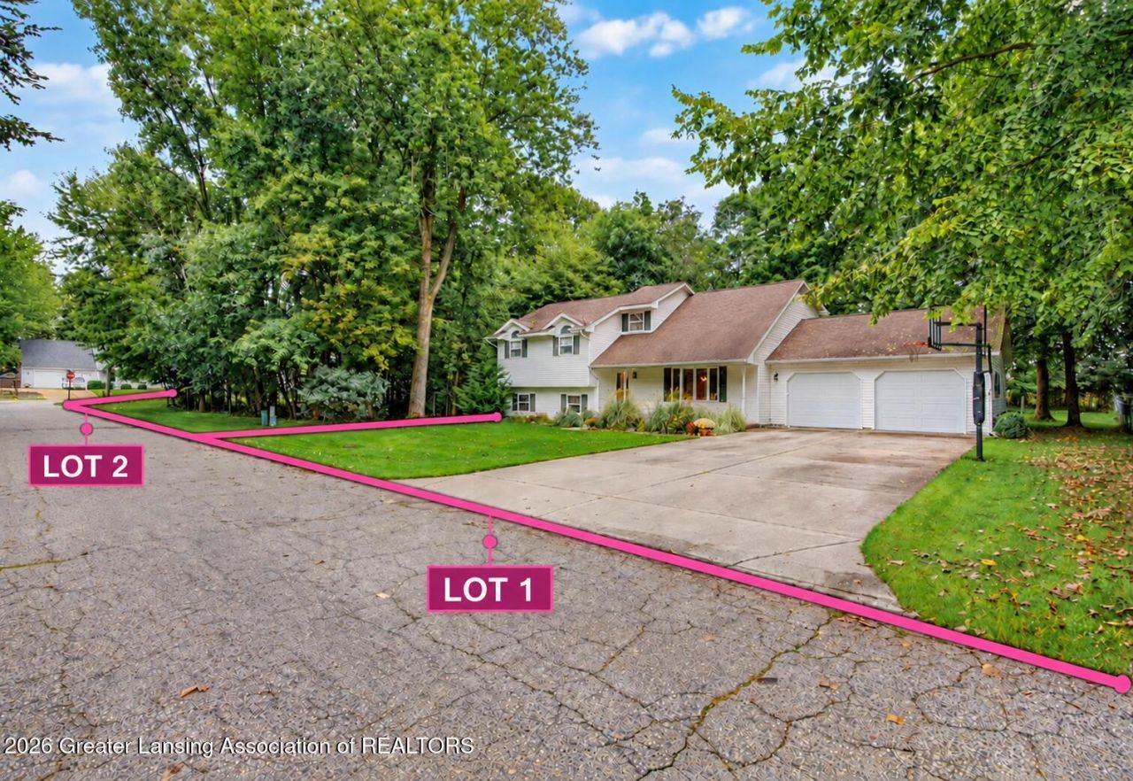 300 N Donegal Street, Eaton Rapids, MI 48827 Main Photo