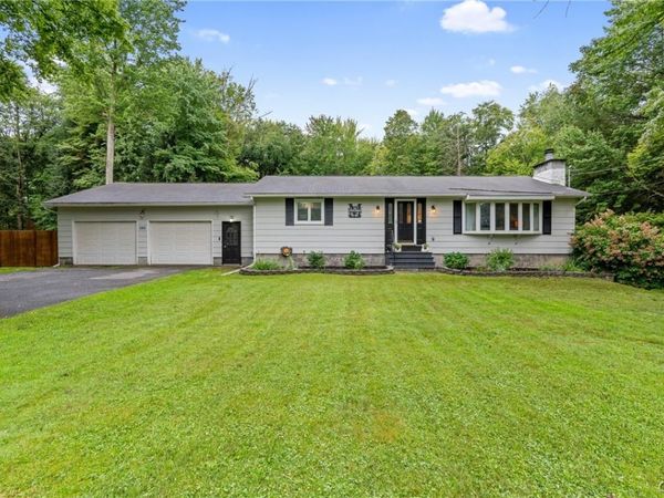593 County Route 10 , Pennellville, NY 13132