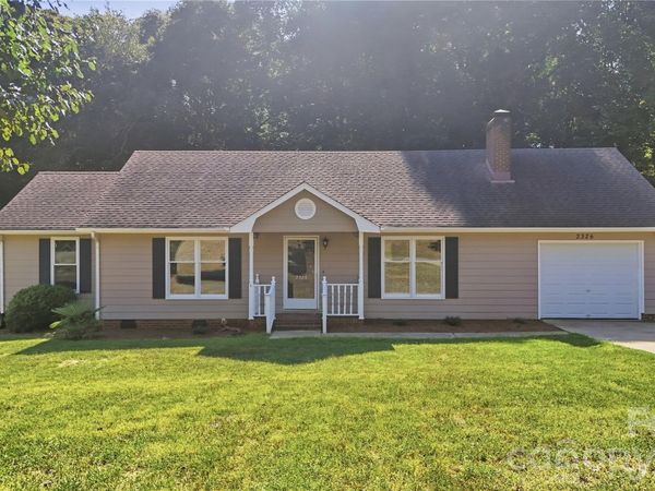 2326 Springwater Drive , Gastonia, NC 28056