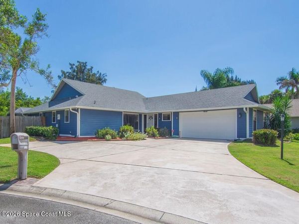 330 W Forest Trail , Vero Beach, FL 32962
