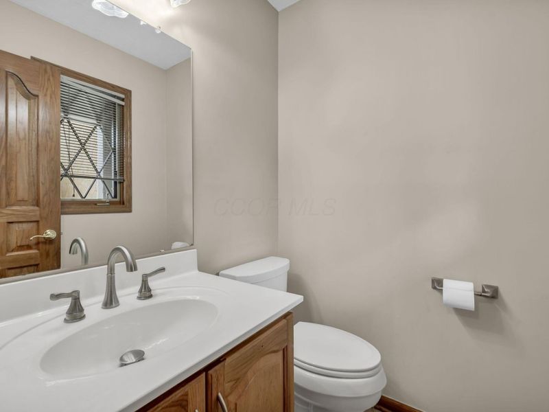 1108 Black Gold Place, Columbus, OH 43230 Photo 32