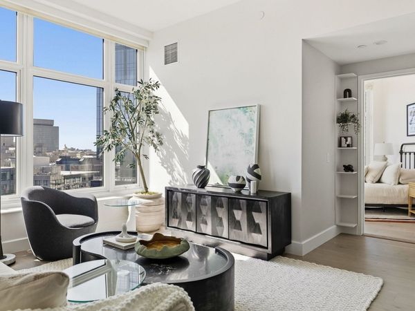 100 Lovejoy Wharf, Unit PH3C, Boston, MA 02114