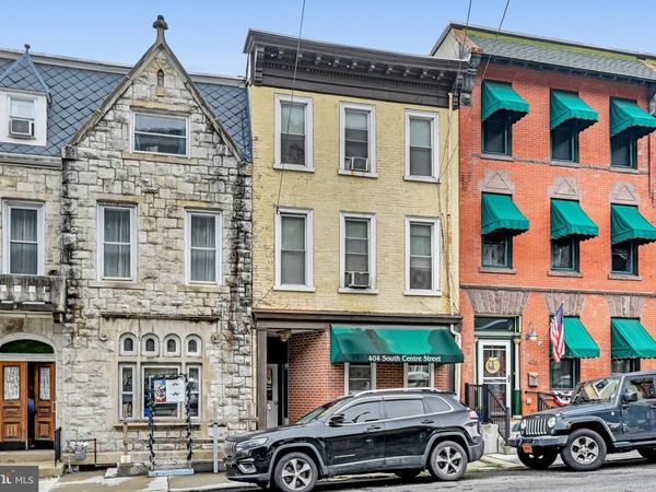 404 S CENTRE STREET , POTTSVILLE, PA 17901