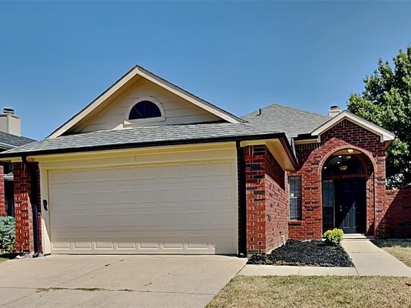 6929 Aston Drive, North Richland Hills, TX 76182