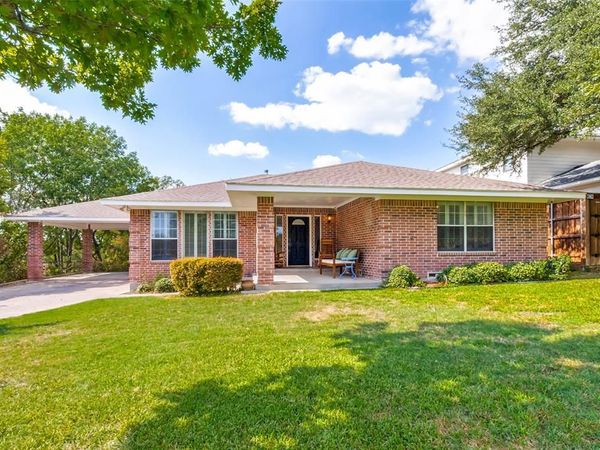 9005 Lanshire Drive , Dallas, TX 75238