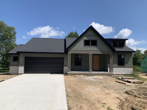 7054 Pinehurst Drive NE, Rockford, MI 49341
