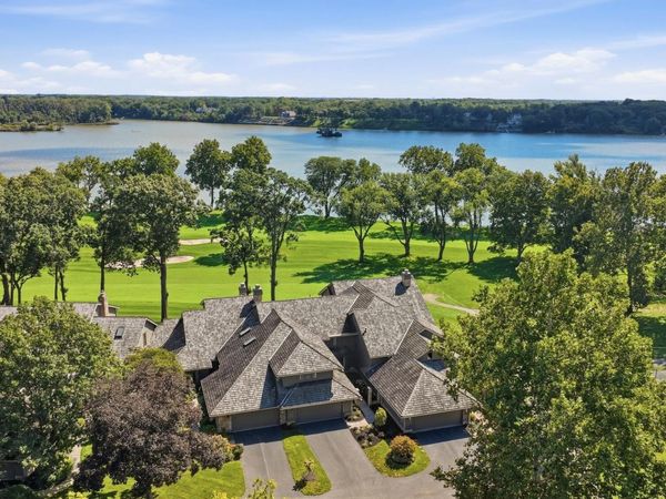 3865 River Road , Toledo, OH 43614