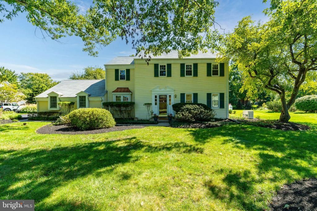 7 AVERSTONE DRIVE E , WASHINGTON CROSSING, PA 18977