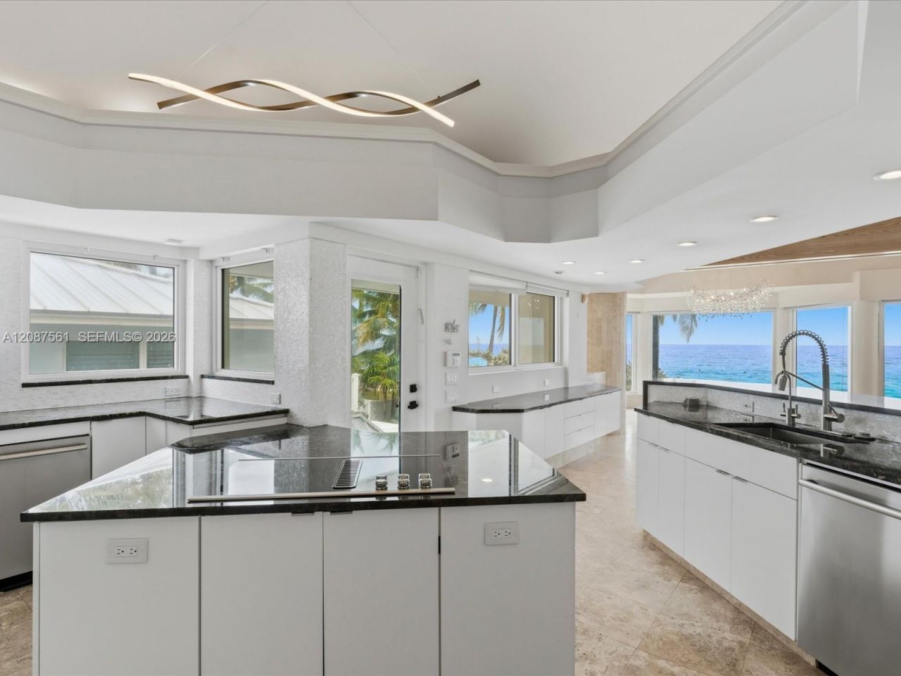 3036 N Atlantic Blvd, Fort Lauderdale, FL 33308 Photo