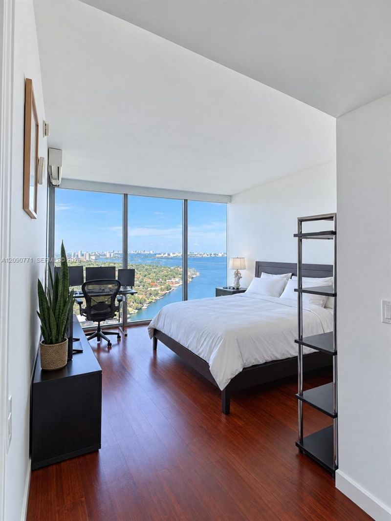 601 NE 36th St, Unit 3105, Miami, FL 33137 Photo