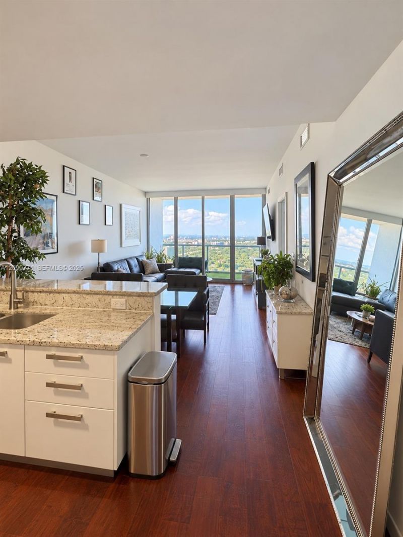 601 NE 36th St, Unit 3105, Miami, FL 33137 Photo