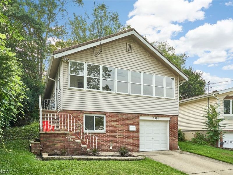 2514 Christensen Avenue, Akron, OH 44314 Photo 2