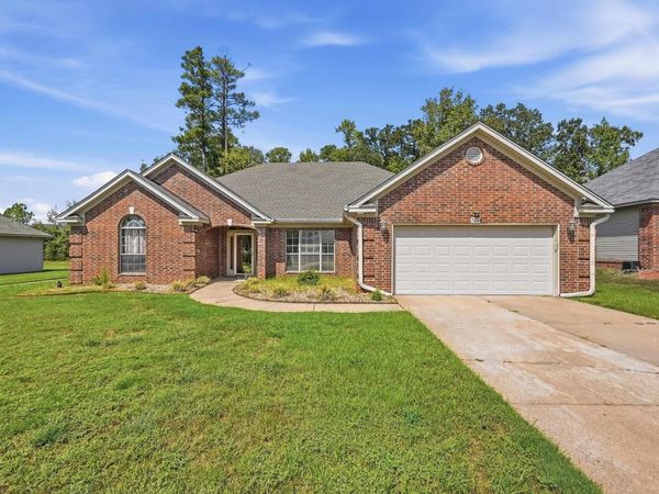 Little Rock, AR 72210