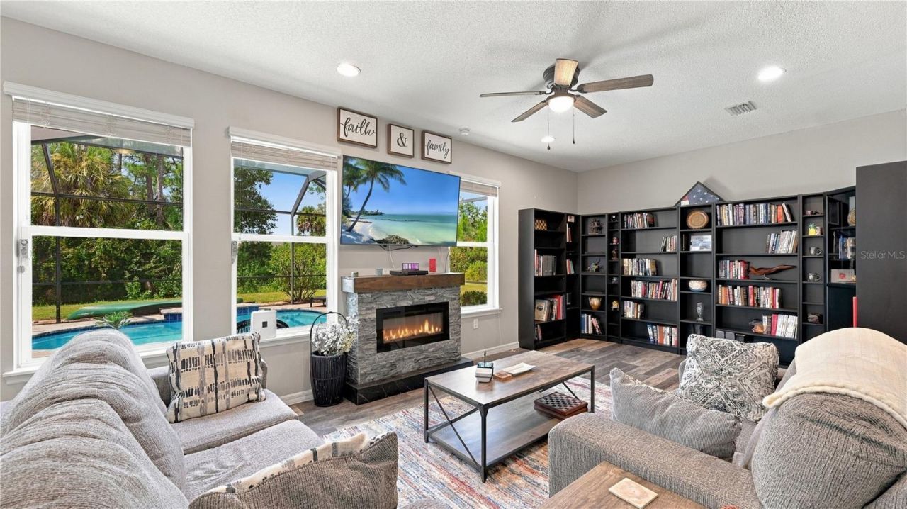 15111 Las Olas Place, Bradenton, FL 34212 Photo