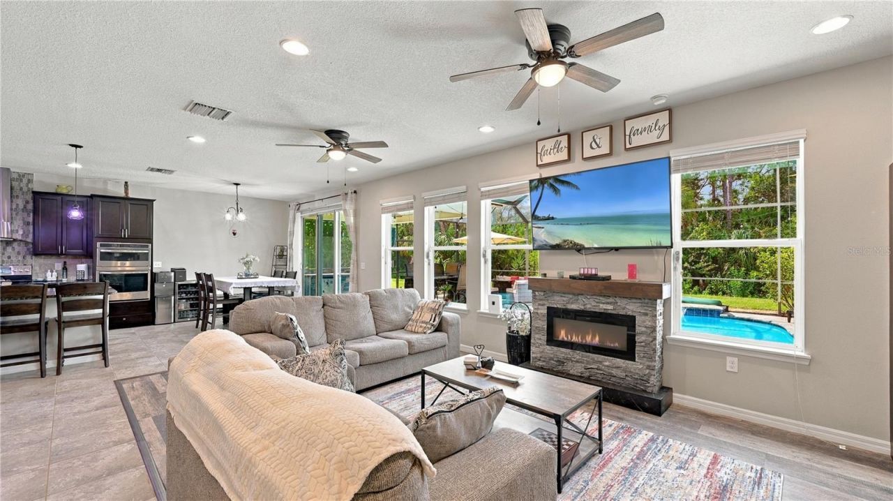 15111 Las Olas Place, Bradenton, FL 34212 Photo
