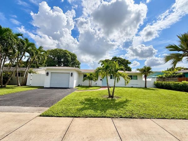 Pembroke Pines, FL 33023